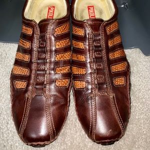 Pikolinos spice-striped casual driving shoes